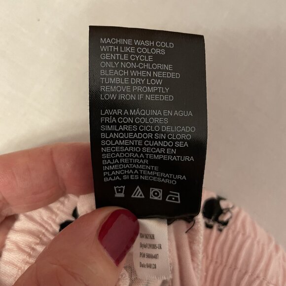 Disney Minnie Mouse Pink Pajama Set Short Sleeve Top Shorts Pockets Size M - Picture 16 of 16